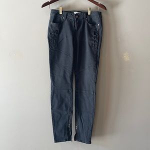 Women’s black jeans cargo skinny leg with zippers